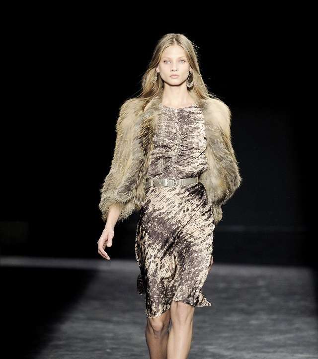 حذاء Isabel Marant Otway Boot الذي برز عام 2009 يعود الى عالم الموضة اليوم