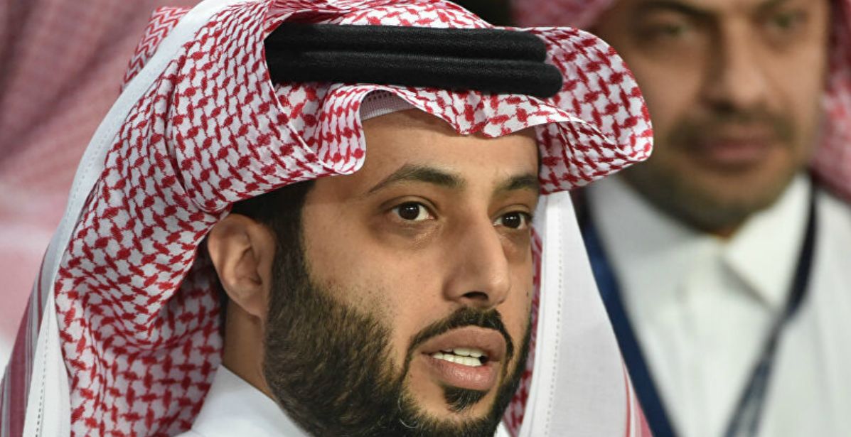 المستشار تركي آل الشيخ يعود للوطن والتهنئات لازالت مستمرة 