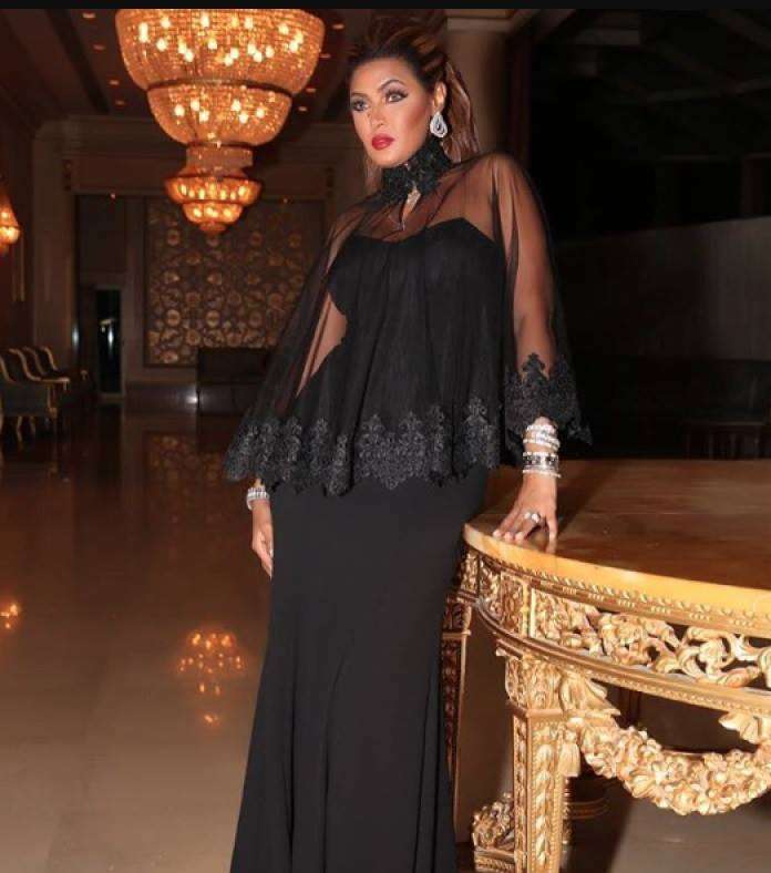 بالموديلات وبالصور فساتين الفنانه وعد