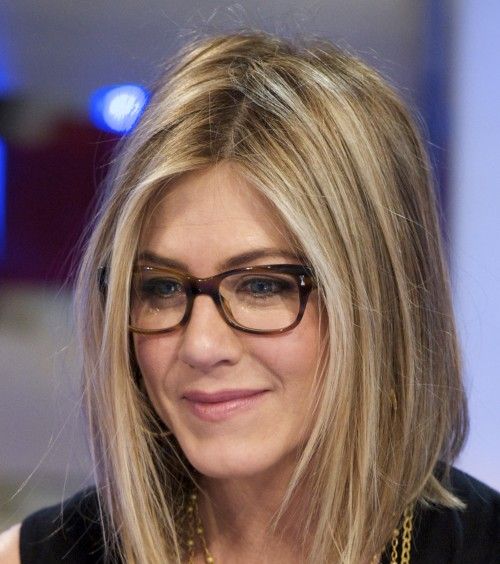 جينيفر أنيستون...أكثر النجمات اللواتي أحببن هذا اللوك