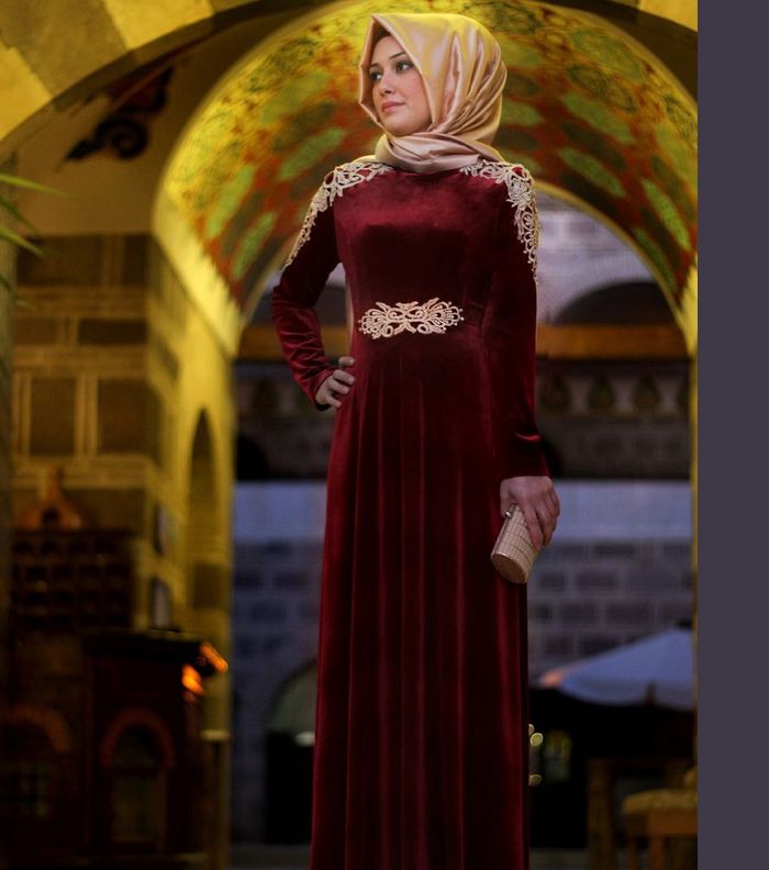 صور اجمل فساتين مخمل للمحجبات