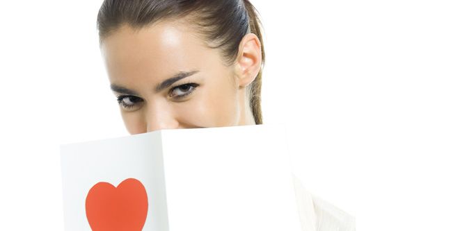 أكاذيب تطلقها جميع النساء في الحب