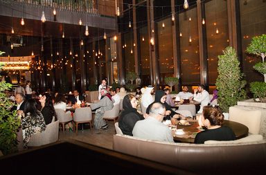 مطعم جان جورج دبي يطلق أمسيات وليالي الجاز: لنحتفل بالموسيقى