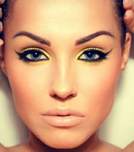 صور افضل مكياج ذهبي
