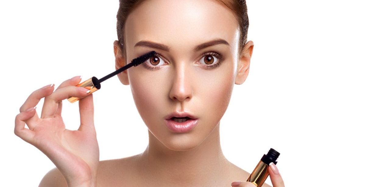 استعمالات غير متوقعة للماسكارا ستُسهّل حياتك... إستفيدي منها