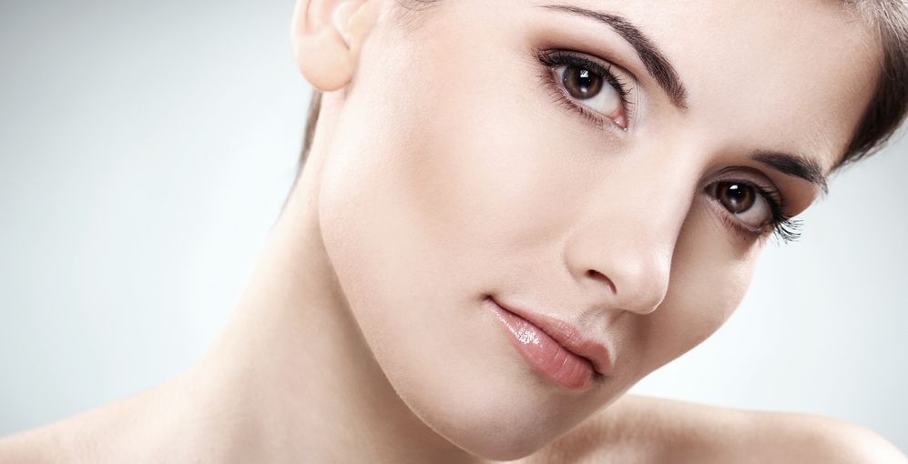 أزيلي البقع الداكنة بالخلطات الطبيعيّة 