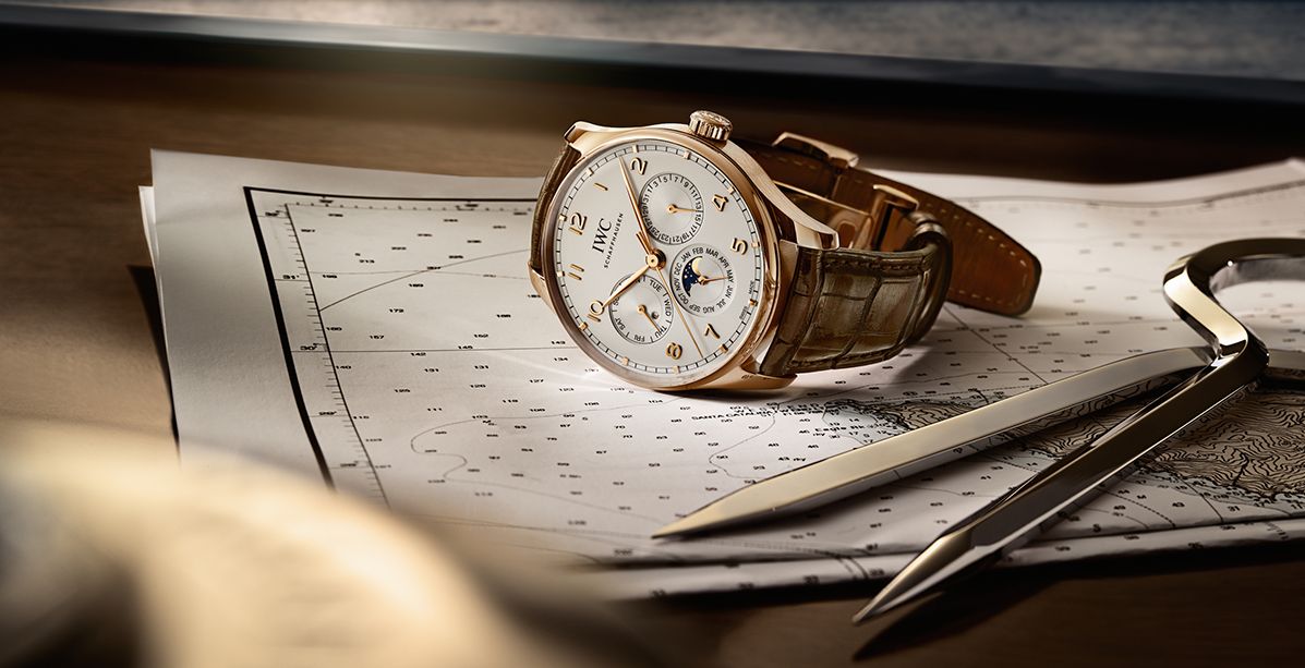 ساعات IWC Schaffhausen الرجالية بتصاميم فخمة