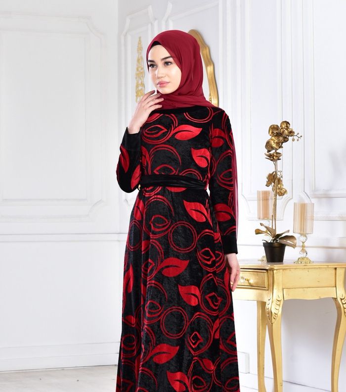 صور اجمل فساتين مخمل للمحجبات