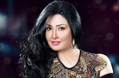 غادة عبد الرازق تتزوّج للمرّة الـ 12 وهكذا كانت في حفل زفافها الأول