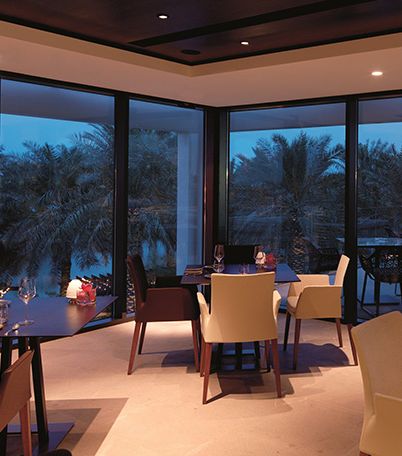 مطعم بريمافيرا الفاخر في فندق الريتس كارلتون