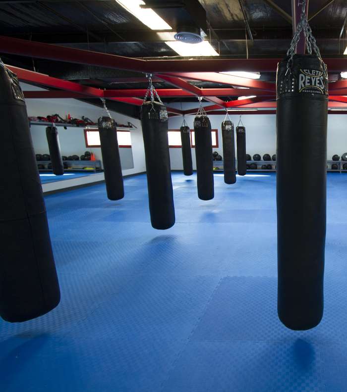 راوند تن بوكسينغ Round Ten Boxing