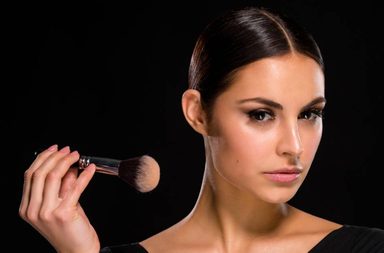 طريقة مكياج مع ظل عيون ناعم بالخطوات