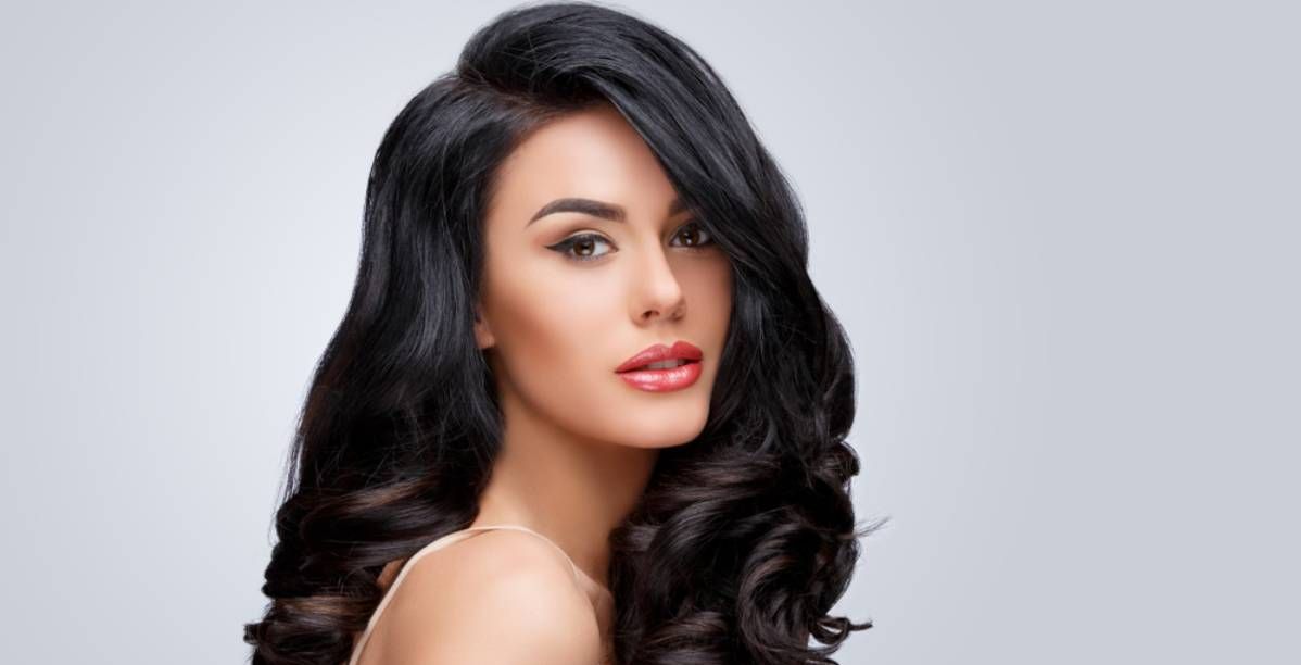 أفضل خلطات حناء لتكثيف وتطويل الشعر